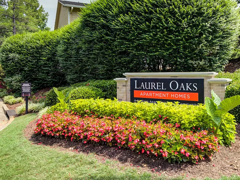 Laurel Oaks — Photo 31