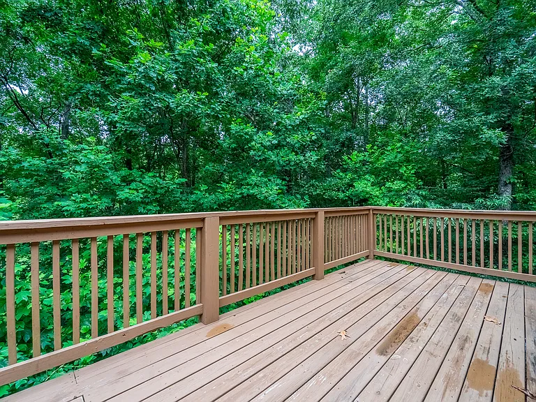 215 Oakridge Dr — Photo 44