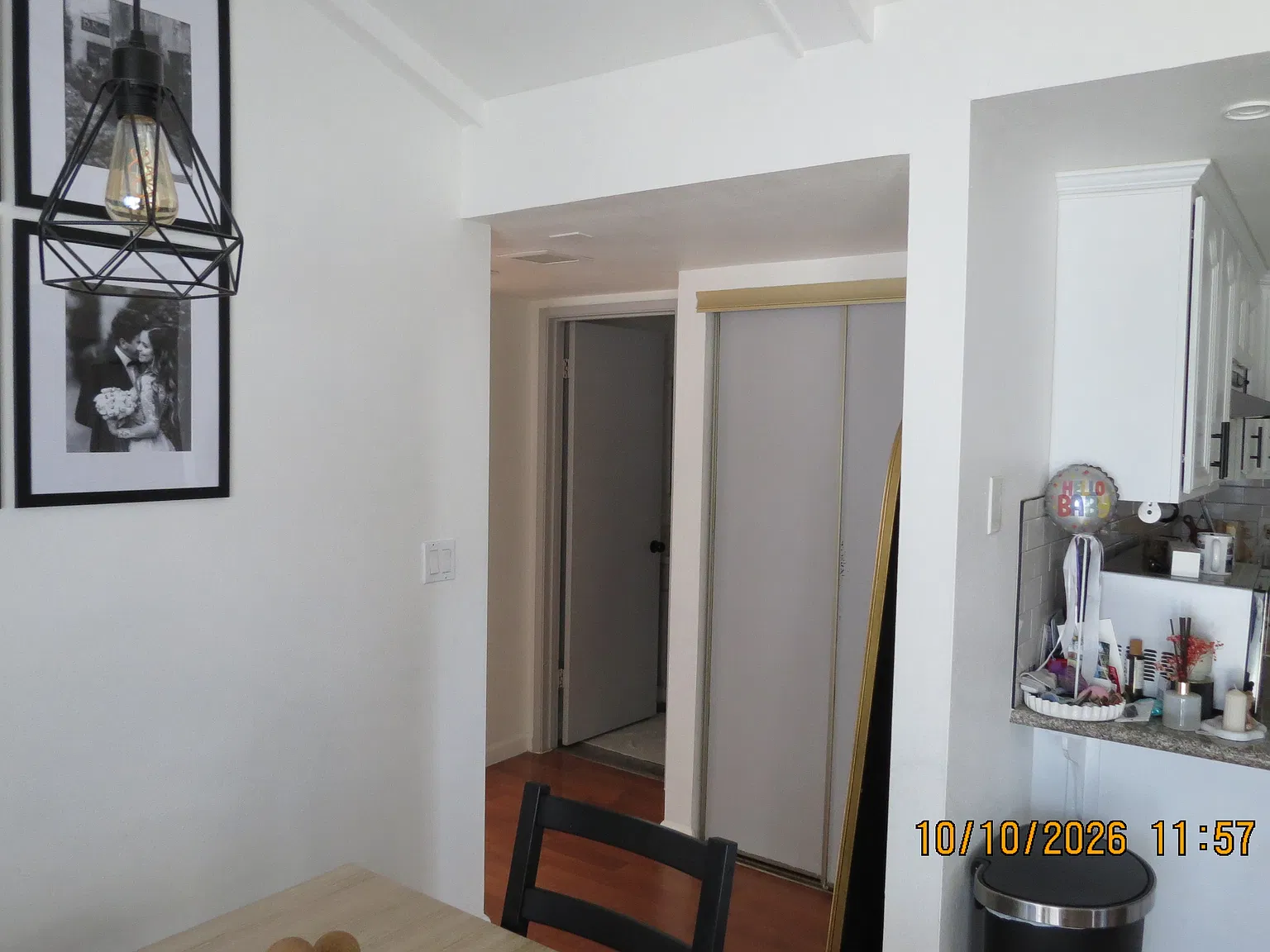 2 bed, 1000 sqft, $2,100 — Photo 3