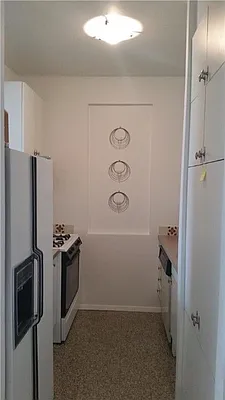 Rented by La Seven Inc. | media 7