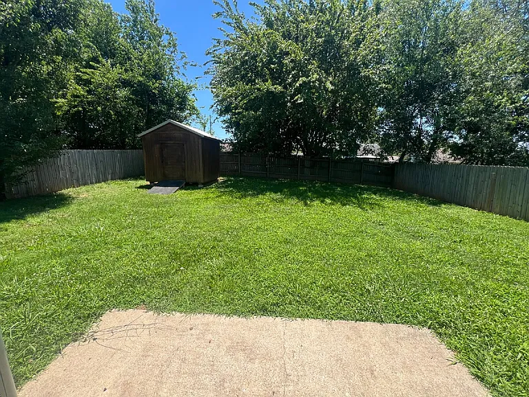 116 Gail St — Photo 12
