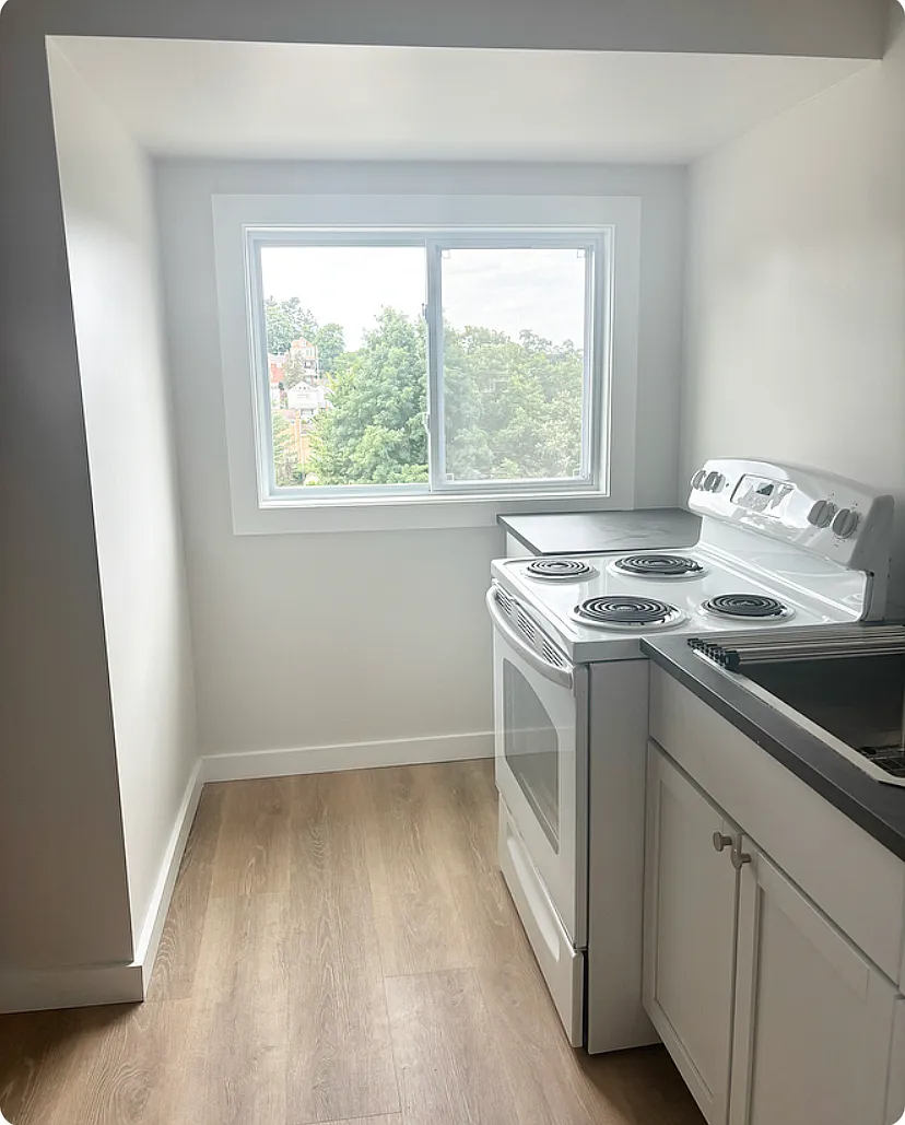 1229 Round Top St — Photo 2