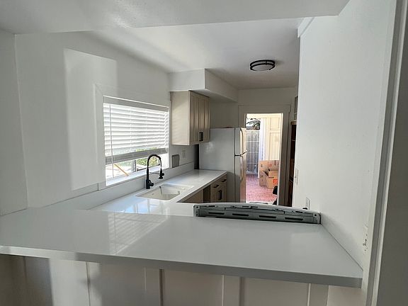 5th image of 308 Ruby St #310