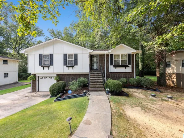 626 Basswood Dr, Adamsville, AL 35005