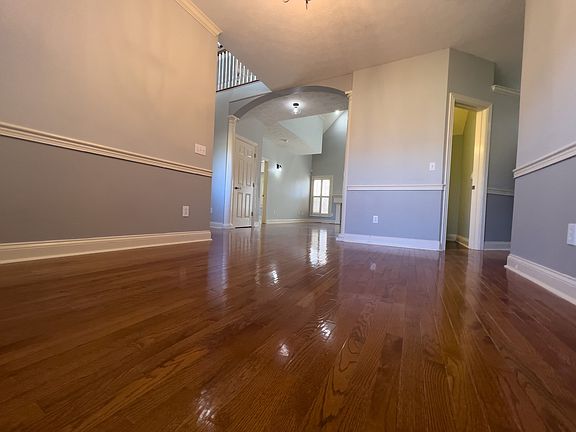 3rd image of 216 Cherry Ln