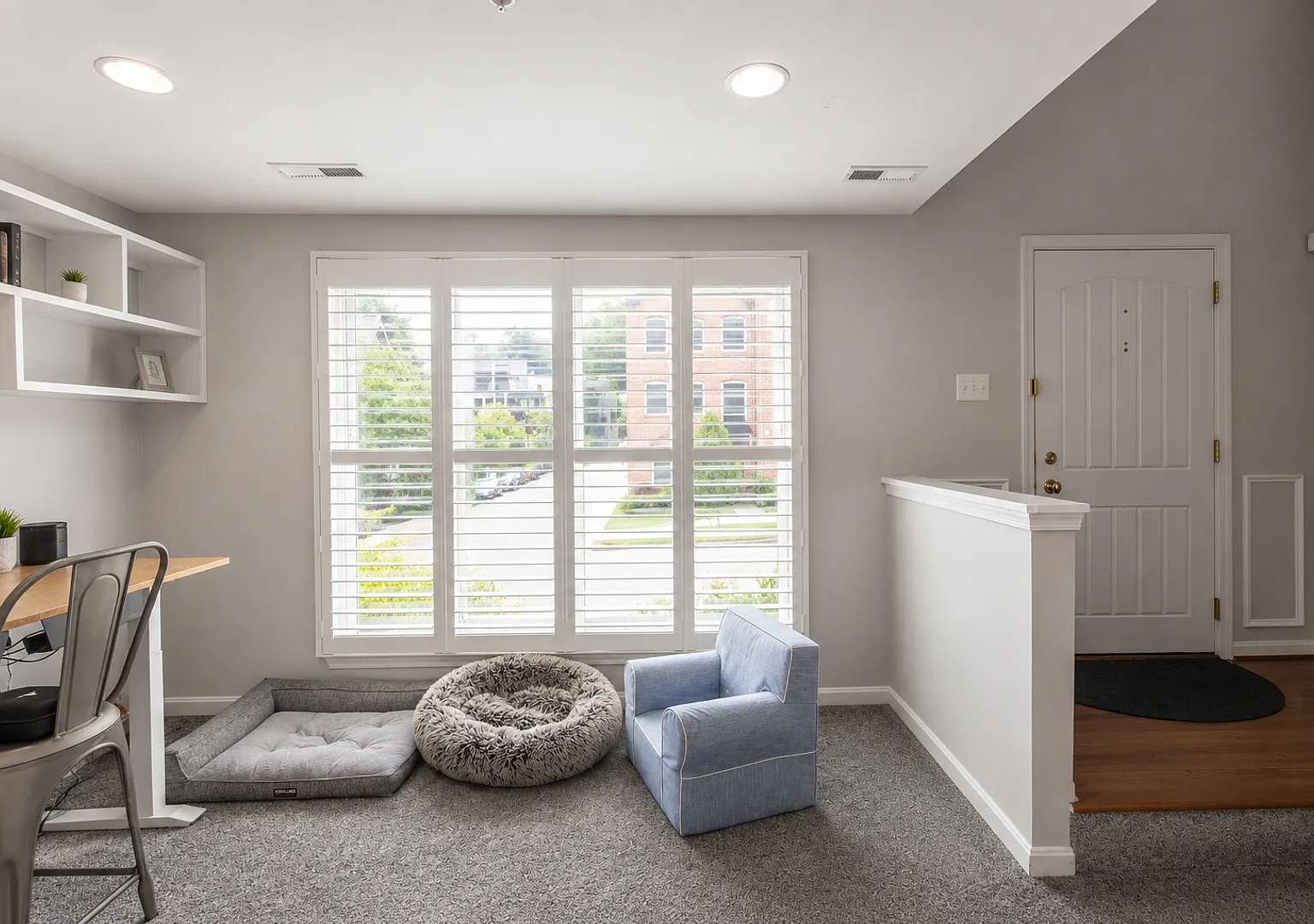 Charming 3BD/4.5BA Townhome with Attached Garage in Woodberry, MD! — Photo 3