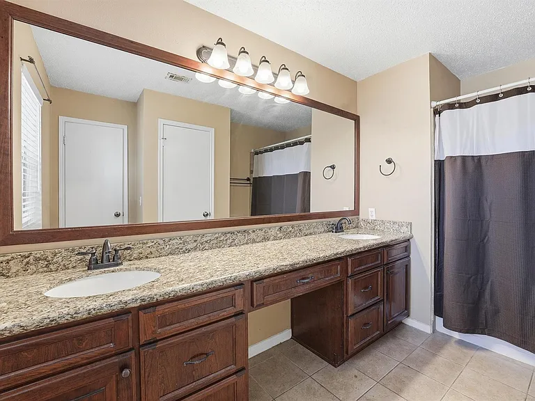 17219 Kettle Creek Dr — Photo 21