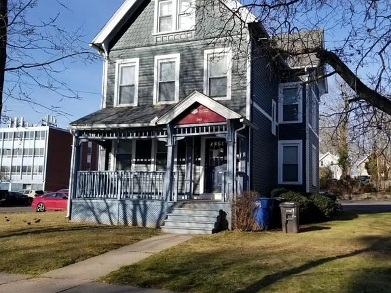280 Norton St #1 — Photo 10