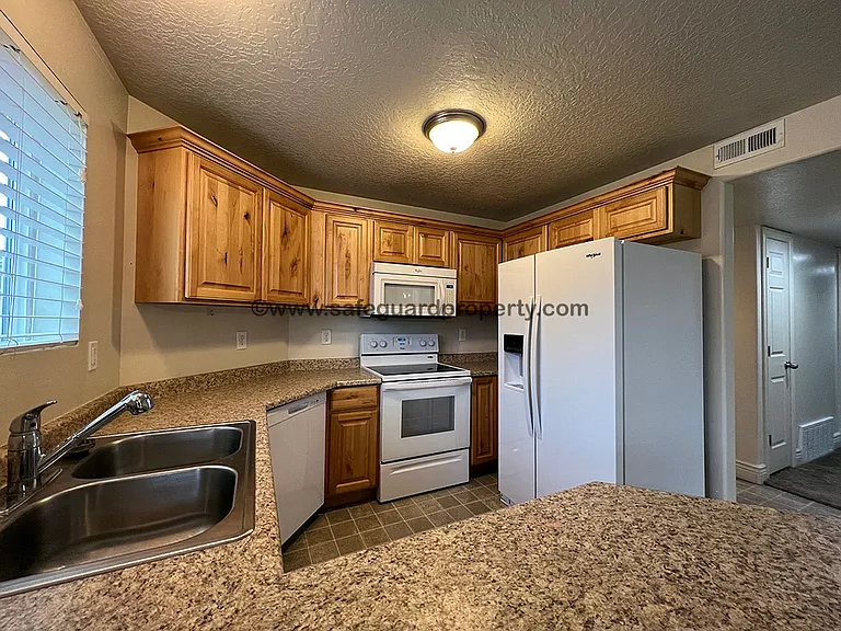 8248 S Resaca Dr #J4 — Photo 8