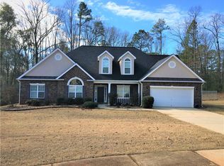 195 Stewart Glen Dr, Covington, GA