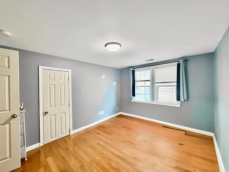 307 Washington St #1 — Photo 10