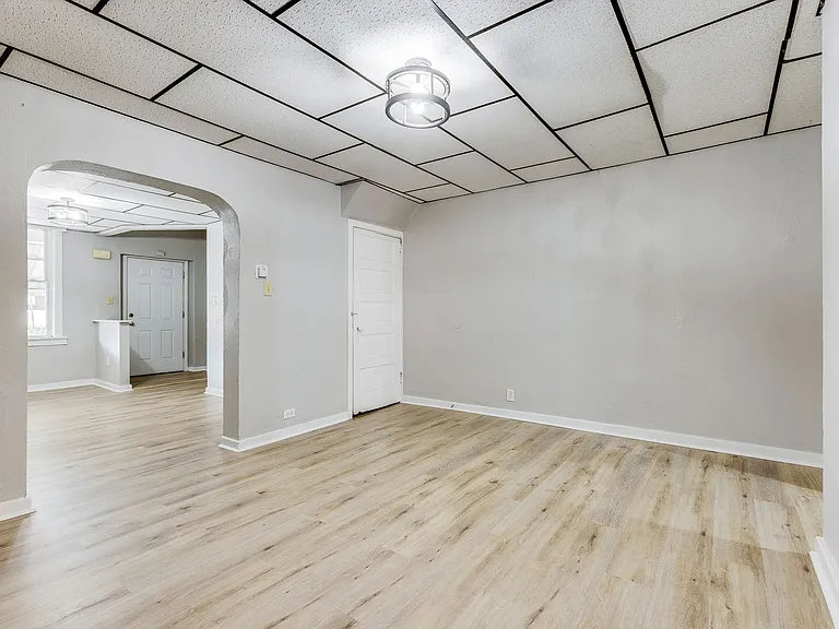 1202 Woodland Ave — Photo 10