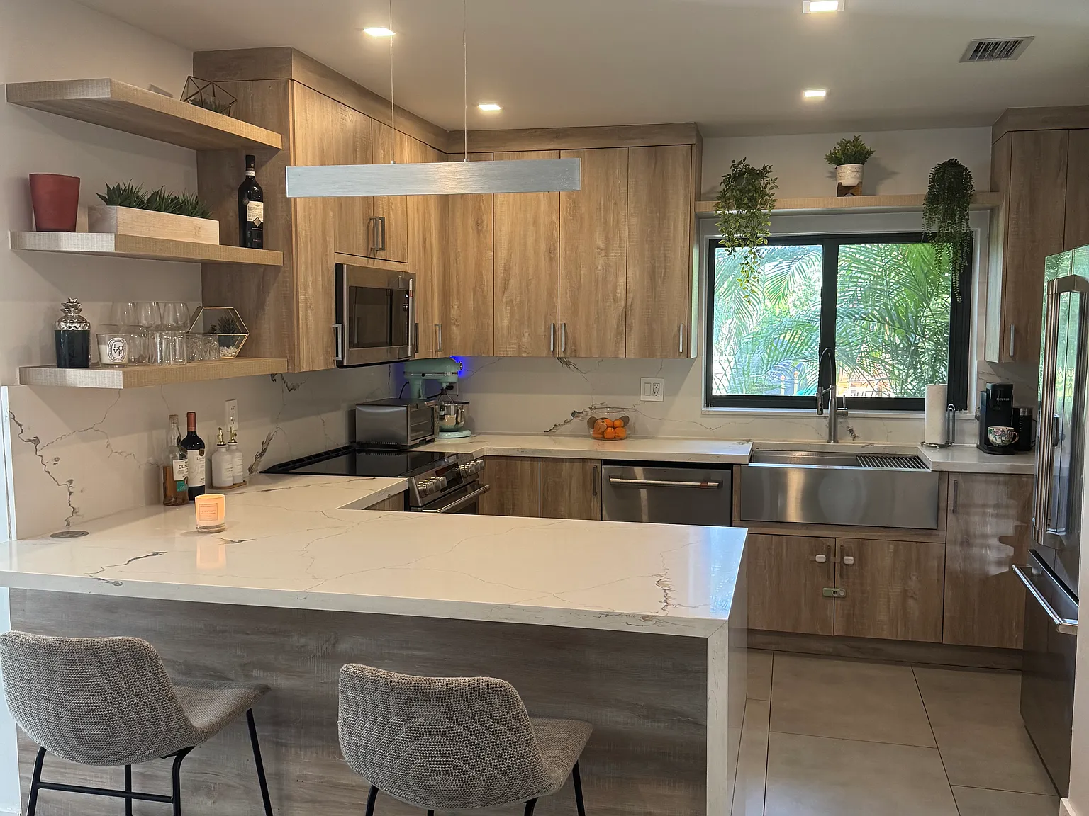 2 bed, $4,950 — Photo 2