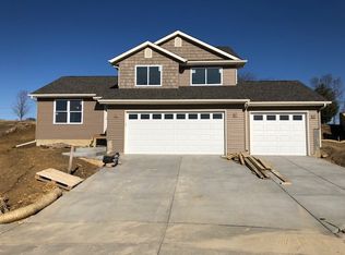1652 Celtic, Davenport, IA 52807