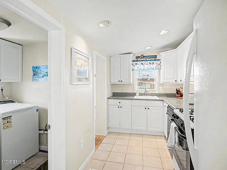 1022 S Green St — Photo 19