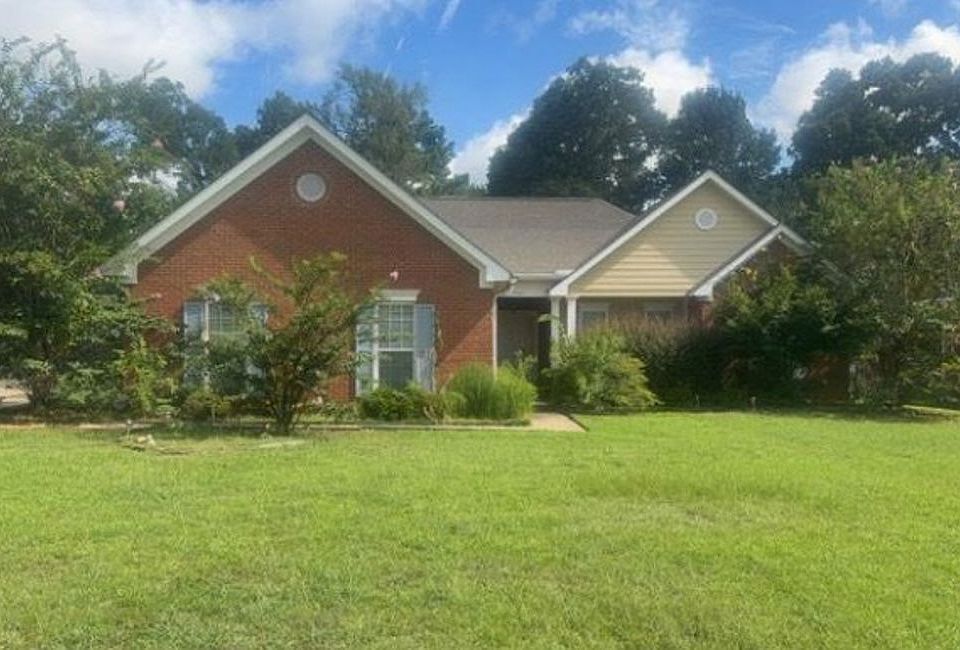 1st image of 3701 Castle Pines Ln