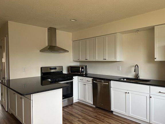 2nd image of 4060 Cinnabar Dr