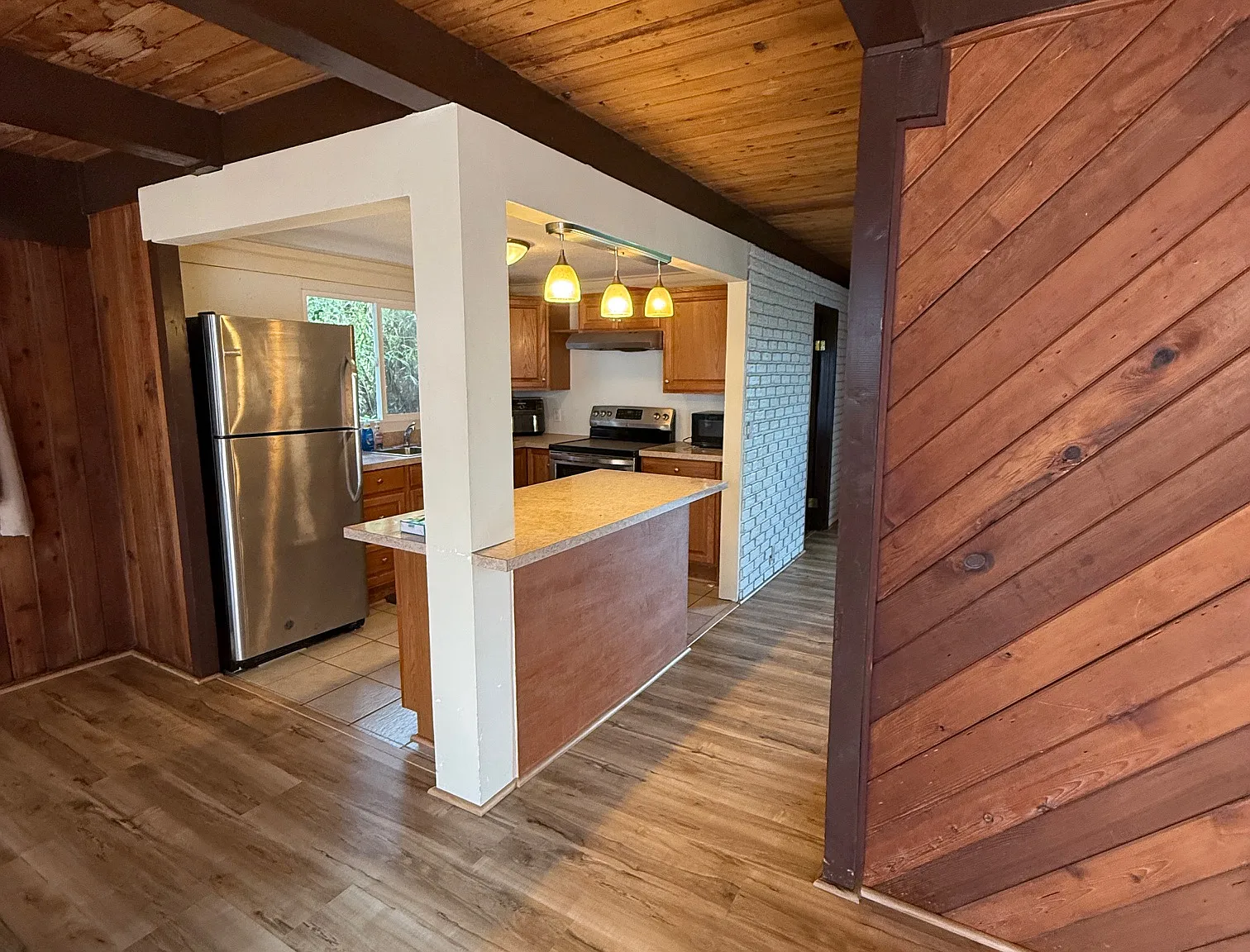 3 bed, 1584 sqft, $3,450 — Photo 1