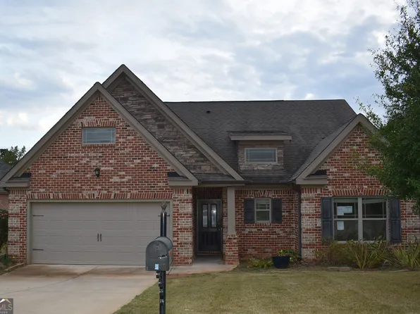 3349 Alhambra Cir, Hampton, GA 30228