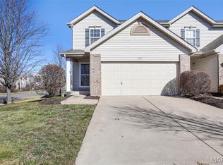 301 Wild Oak Dr, O'Fallon, MO