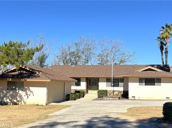 33410 Washington Dr, Yucaipa, CA 92399