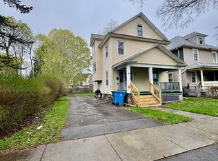 27 Shafer St, Rochester, NY 14609