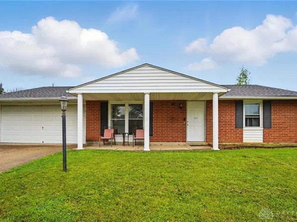 63 Rogers Dr, Germantown, OH 45327