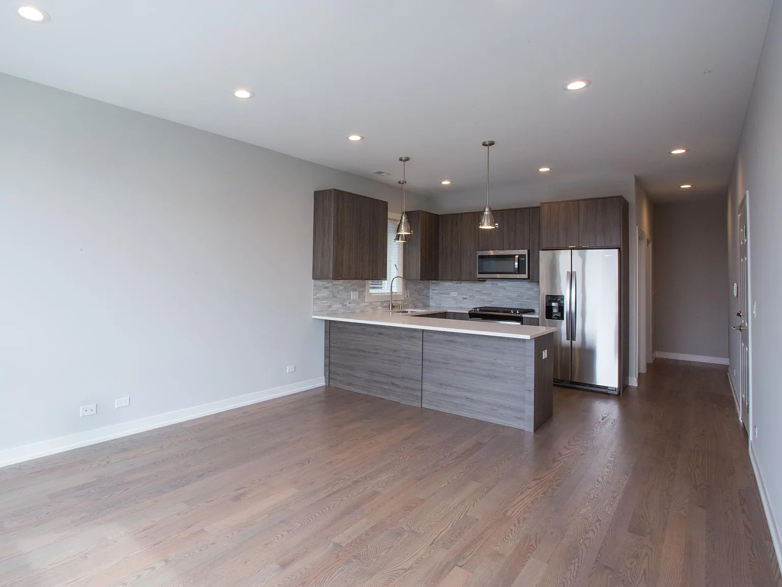 2 bed, 1270 sqft, $2,750 — Photo 3