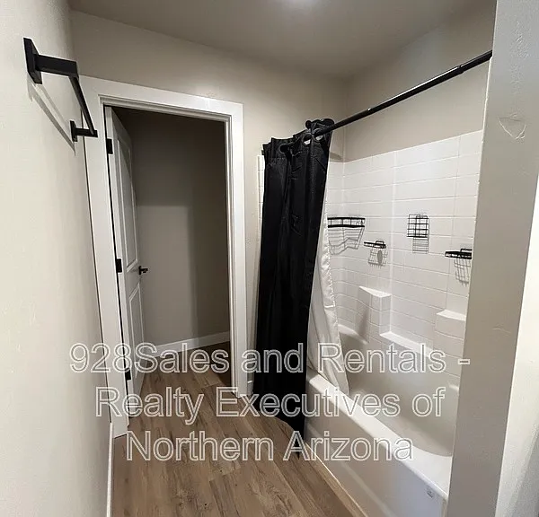 12217 Bliss Ave — Photo 21