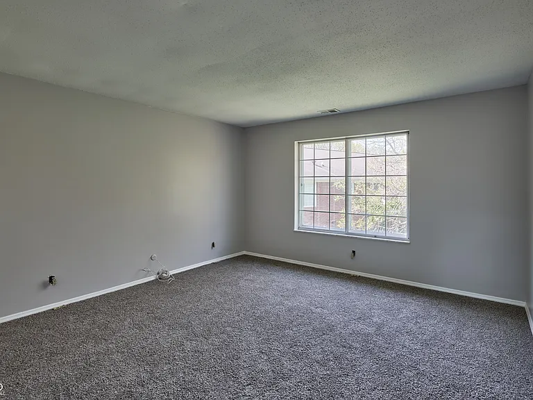 922 Hoover Village Dr #C — Photo 6