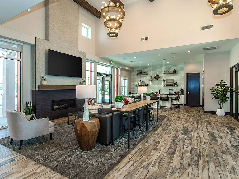 Azure Apartments — Photo 3