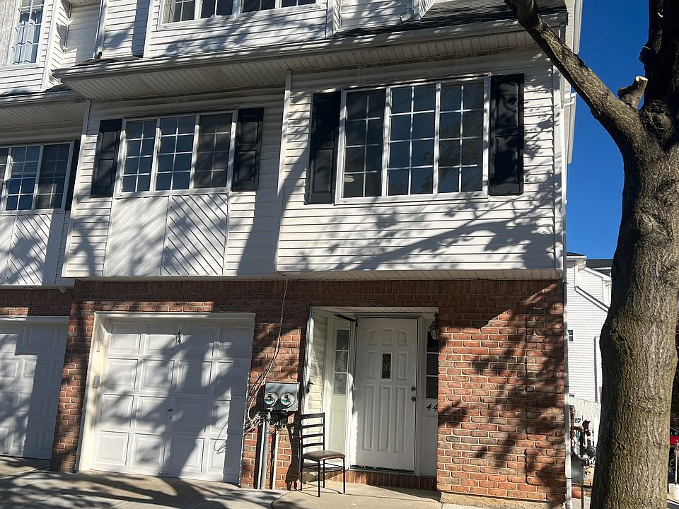 1st image of 44 Red Cedar Ln #1