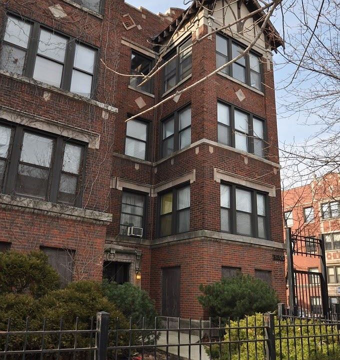 1st image of 5202 S Woodlawn Ave #3