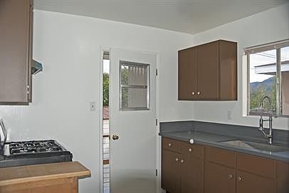 3rd image of 537 1/2 N 13th St #B