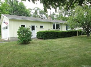 3645 Wruck Rd, Middleport, NY 14105