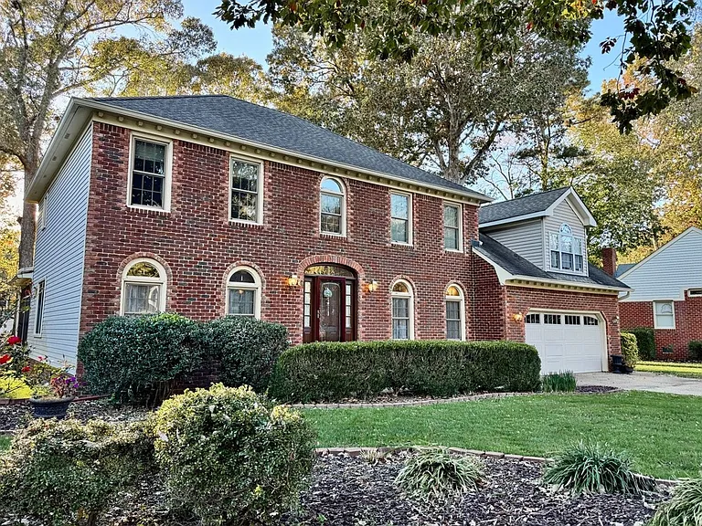 930 Forest Lakes Dr — Photo 6