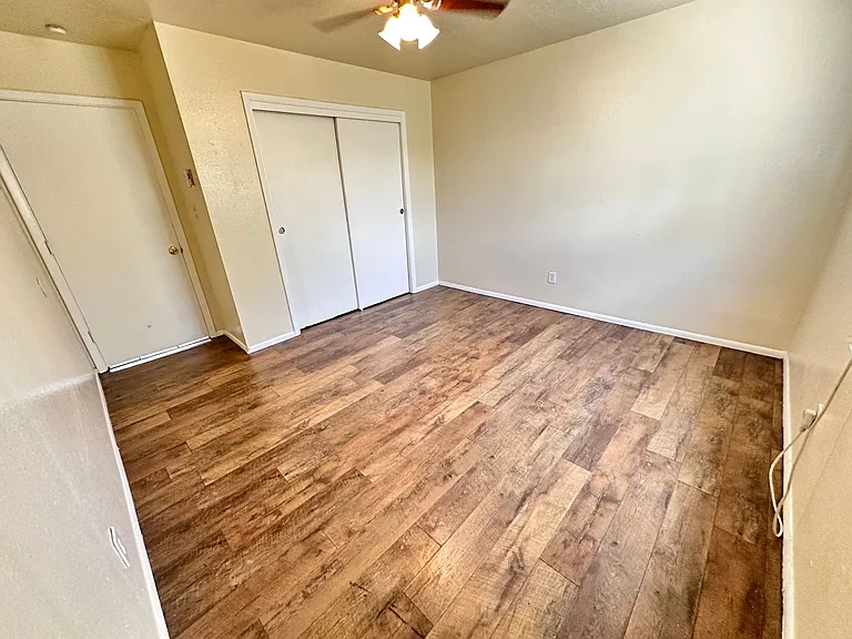 501 Texas Street NE — Photo 16