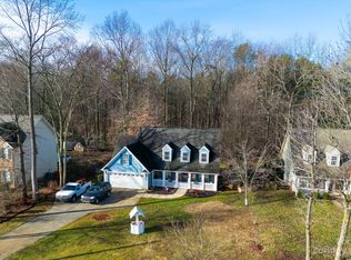 5709 Linda Vista Ln, Charlotte, NC 28216