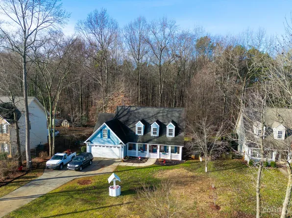5709 Linda Vista Ln, Charlotte, NC 28216