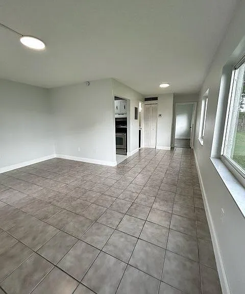 6601 SW 46th St #106 — Photo 8