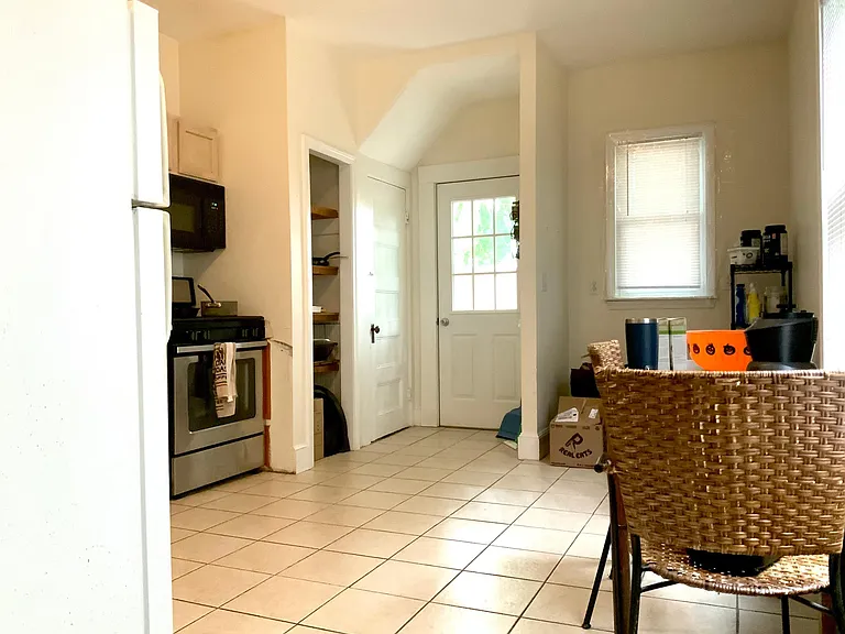 107 Bartlett St #1 — Photo 9