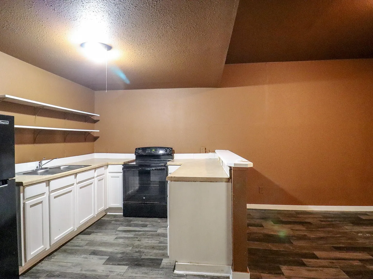 1 bed, 1.0 bath, 600 sqft, $600 — Photo 4