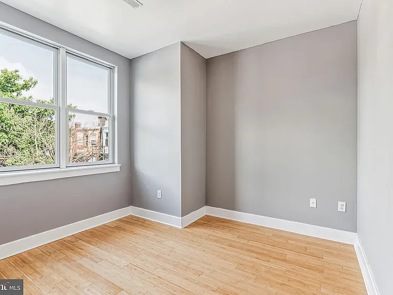 3146 N Broad St #B — Photo 10