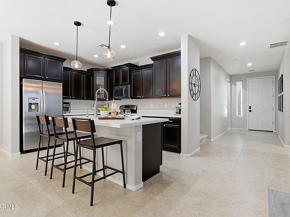 4th image of 1695 W PELICAN Drive