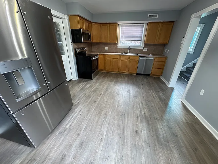 205 Fair St — Photo 10