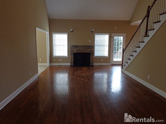 3rd image of 417 Indian Park Dr