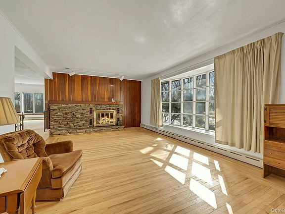 4th image of 16 Young Road