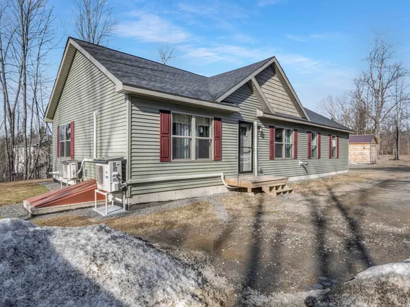 517 Bear Hill Road, Dover-Foxcroft, ME 04426