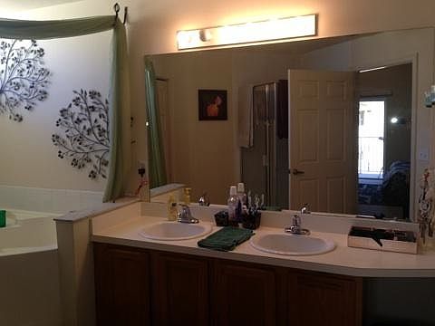 5th image of 4401 Cortina Cir APT 340
