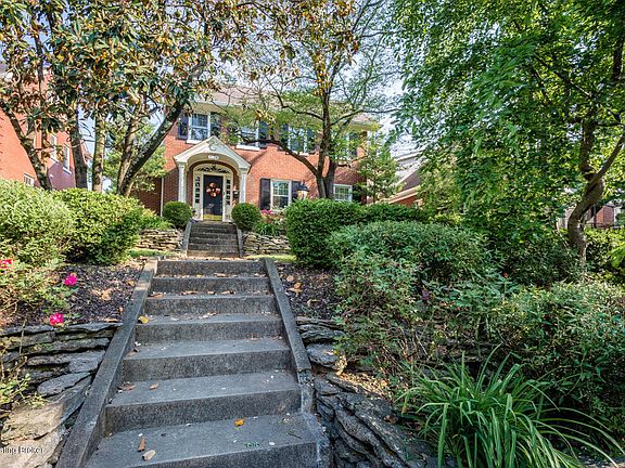 3rd image of 2114 Village Dr
